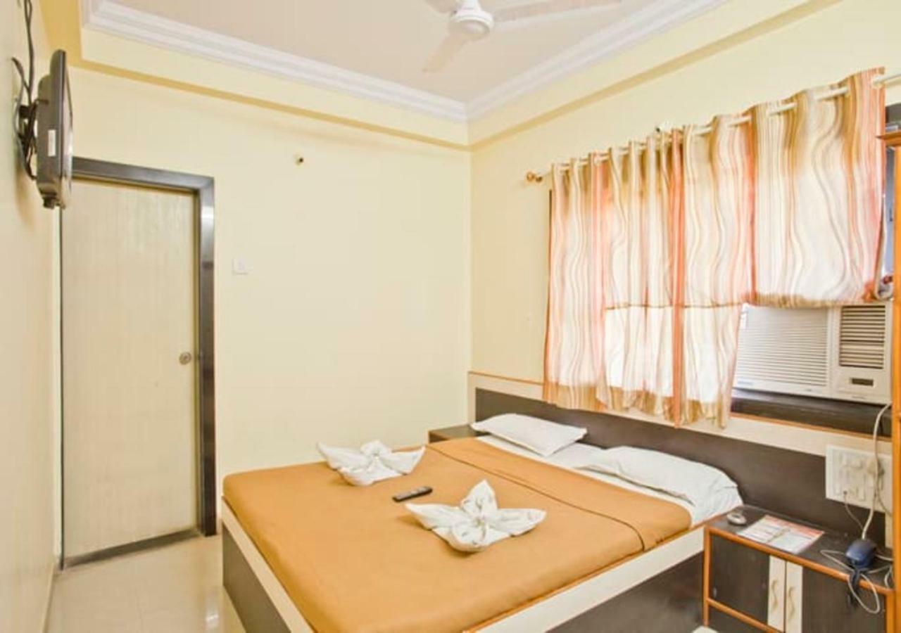 Hotel Sai Ganesh Shirdi Exteriör bild