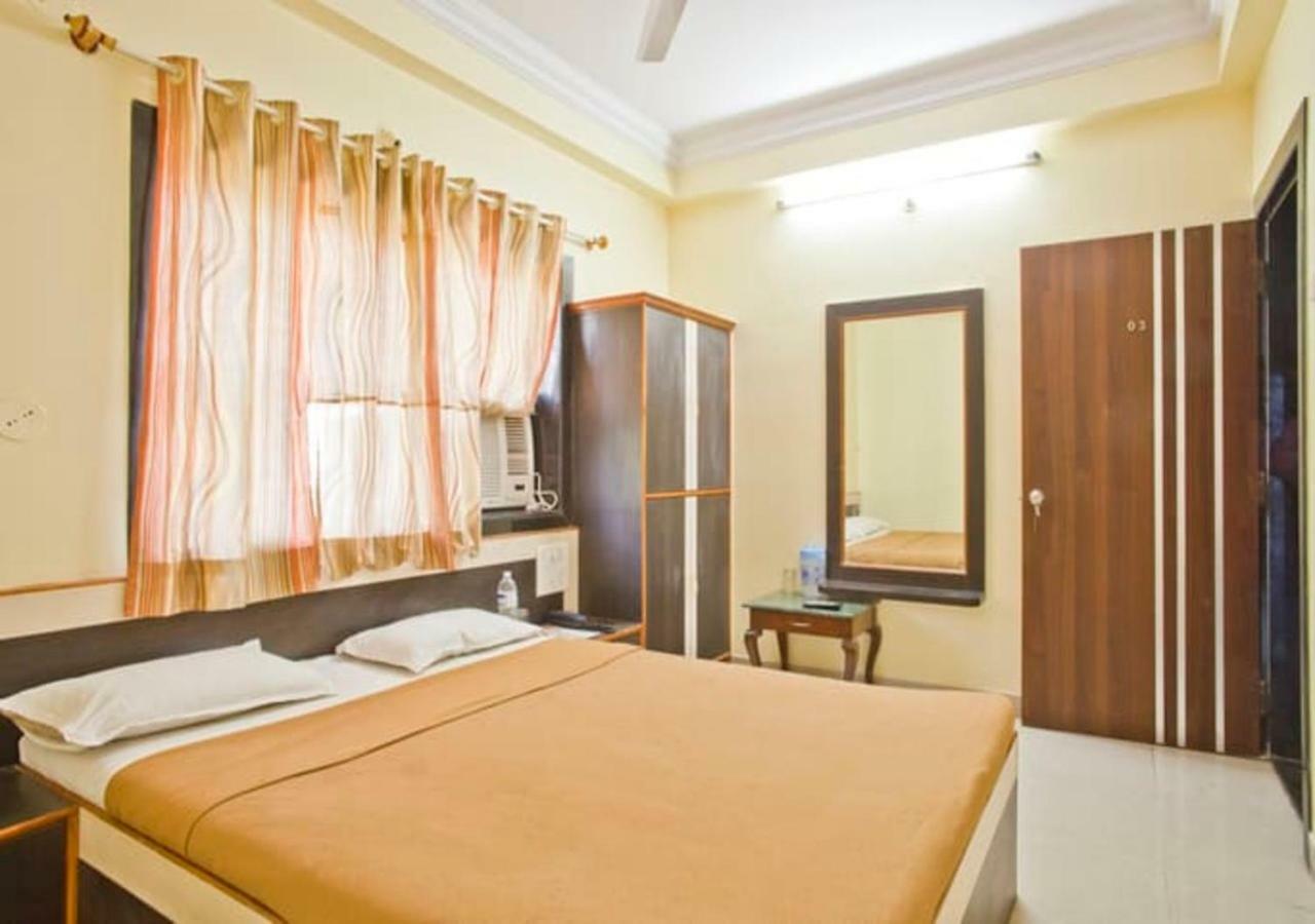 Hotel Sai Ganesh Shirdi Exteriör bild