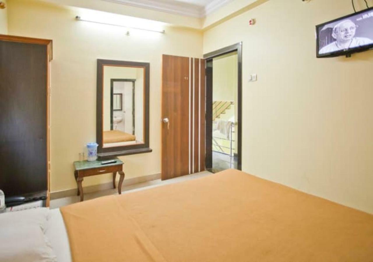 Hotel Sai Ganesh Shirdi Exteriör bild