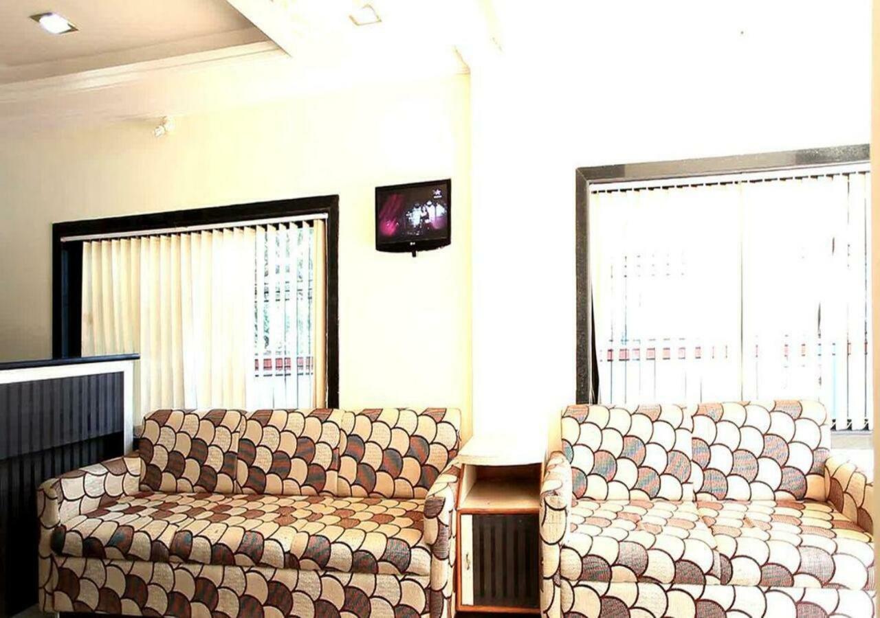 Hotel Sai Ganesh Shirdi Exteriör bild